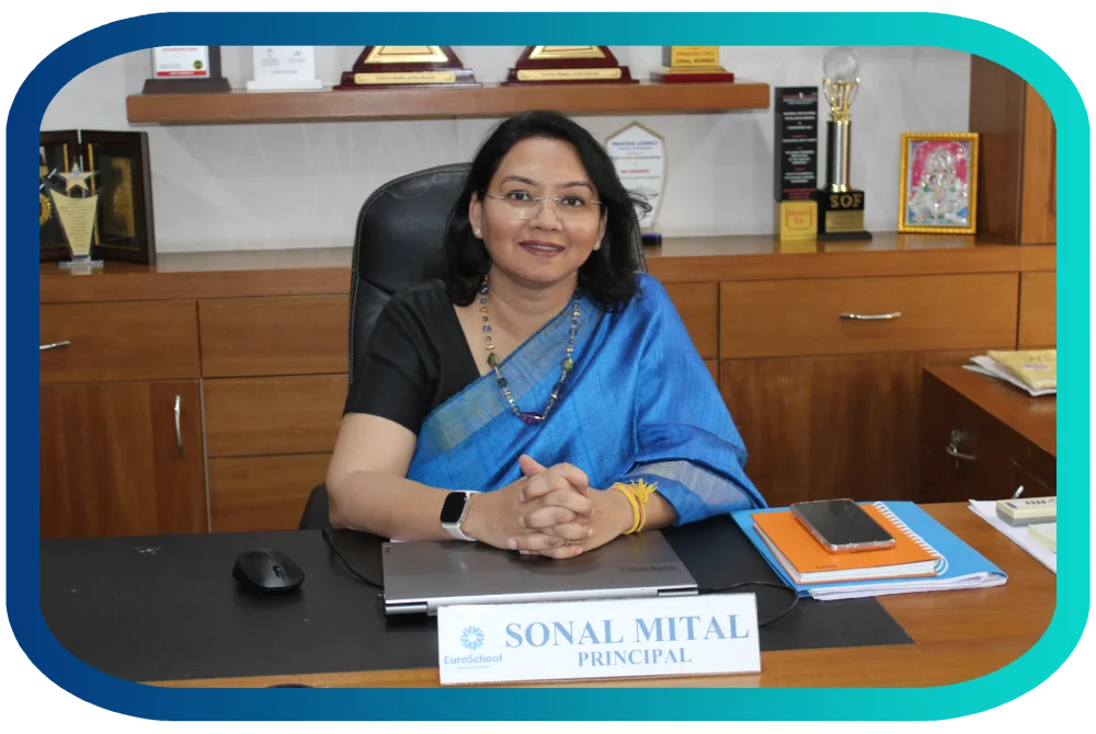 Principal Sonal Mittal Maam
